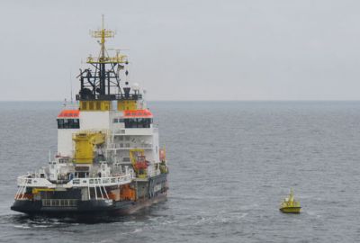 Die Neuwerk bringt die Wetterboje aus.